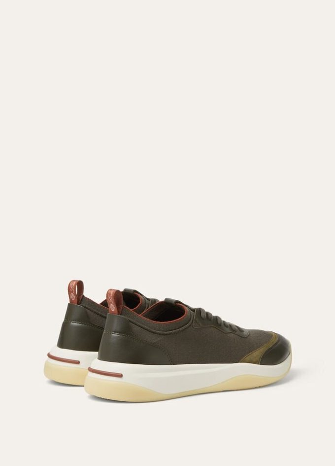 410 LP Walk The Gift of Kings Sneaker
