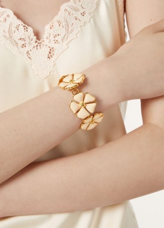 Blühendes Leinenblumenarmband