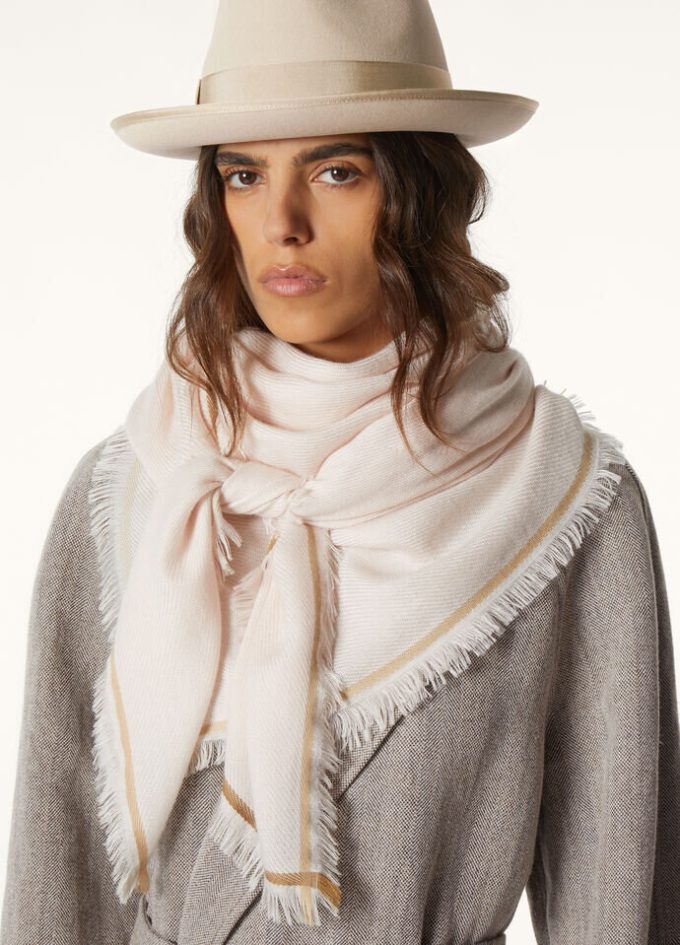 Four In Hand Maxi Carré