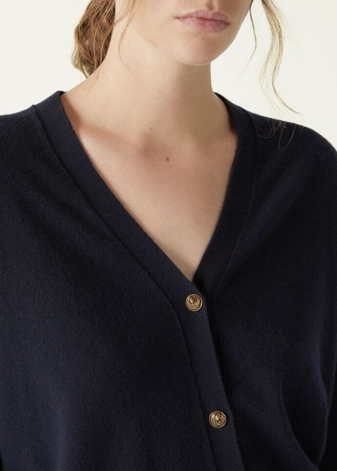 Klassische Strickjacke