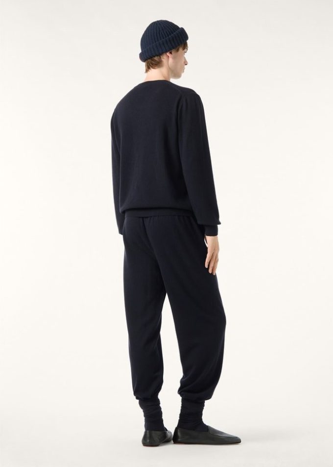 Klassischer Pullover
