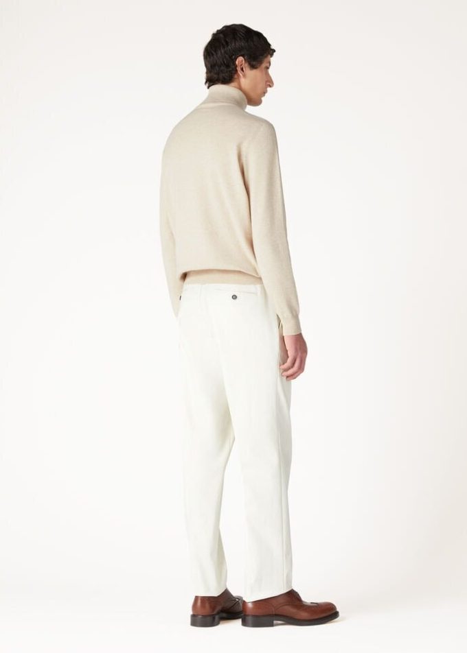 Klassischer Rollkragenpullover