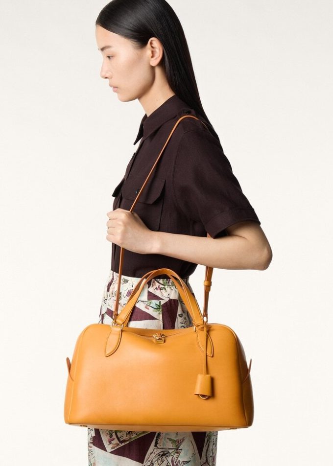 Mittlere Nadeltasche