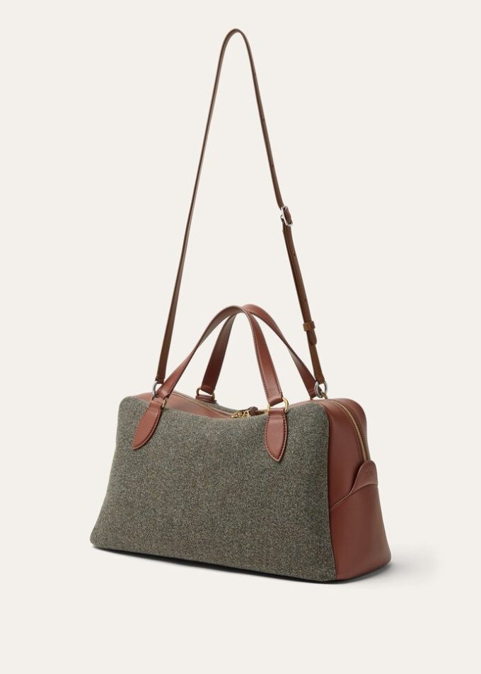 Mittlere Nadeltasche