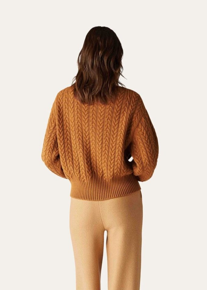 Pullover mit U-Boot-Ausschnitt