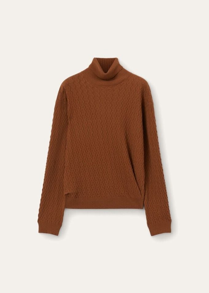 Rollkragenpullover mit Mikrokabeln