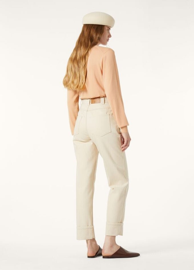 Rundhalsausschnitt