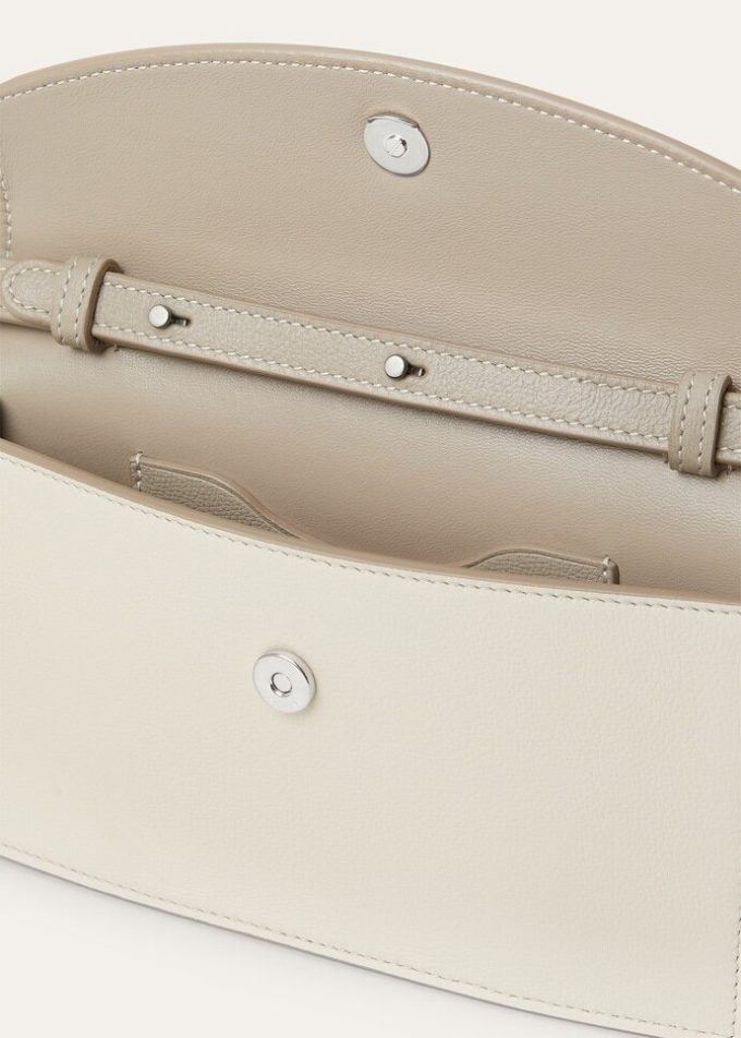 Zusätzliche Tasche